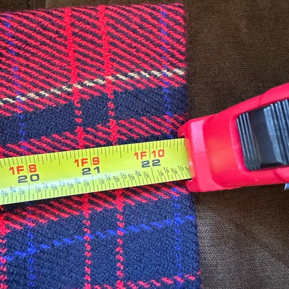Liz Claiborne Beautiful Plaid Colors Red Black Blue Midi Skirt SZ 6 Zip In Back - Picture 11 of 12